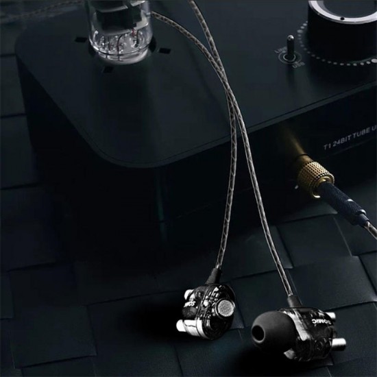 M7 HiFi Dual Dynamic Driver Graphene Earphone 3.5mm Wired Control In-ear Heavy Bass Stereo Earbuds Headphone with Mic