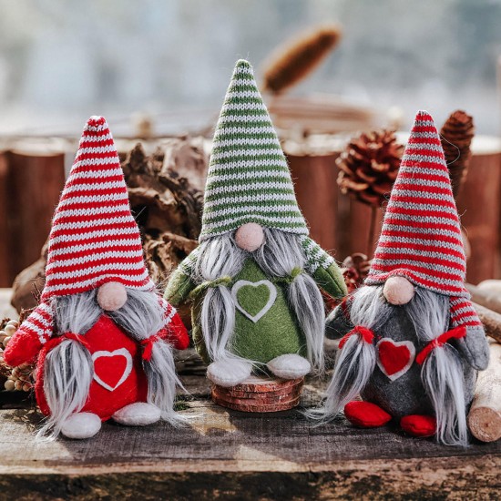 Non-Woven Hat With Heart Handmade Gnome Santa Christmas Figurines Ornament Holiday Table Decorations Festive Present