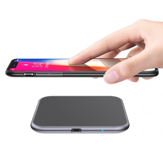 2 Colors 5W Output 5.8mm Thin Mini Wireless Charger for iPhone 11 Pro XR X for Samsung Huawei