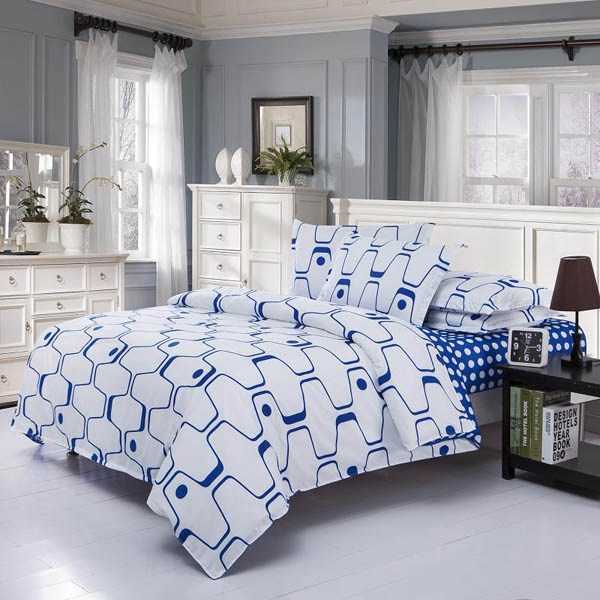 3-Or-4pcs-Polyester-Fiber-Blue-White-Labyrinth-Printed-Double-Sided-Use-Bedding-Sets-980892-1