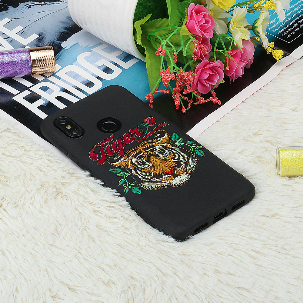 Bakeey-Imitation-Embroidery-Three-Dimensional-Relief-Soft-TPU-Protective-Case-For-Xiaomi-Mi8-Mi-8-1396651-8