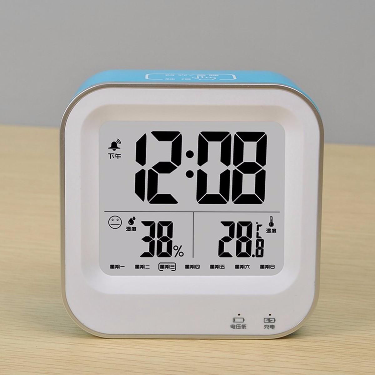 Luminous-Silent-Humidity-Temperature-Alarm-Clock-LCD-Display-Alarm-Clock-1895073-2