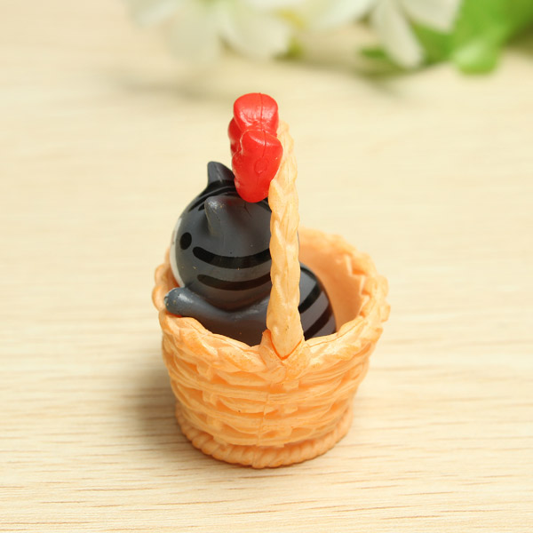 Cute-Basket-Cat-Resin-Handicraft-Decoration-972122-6