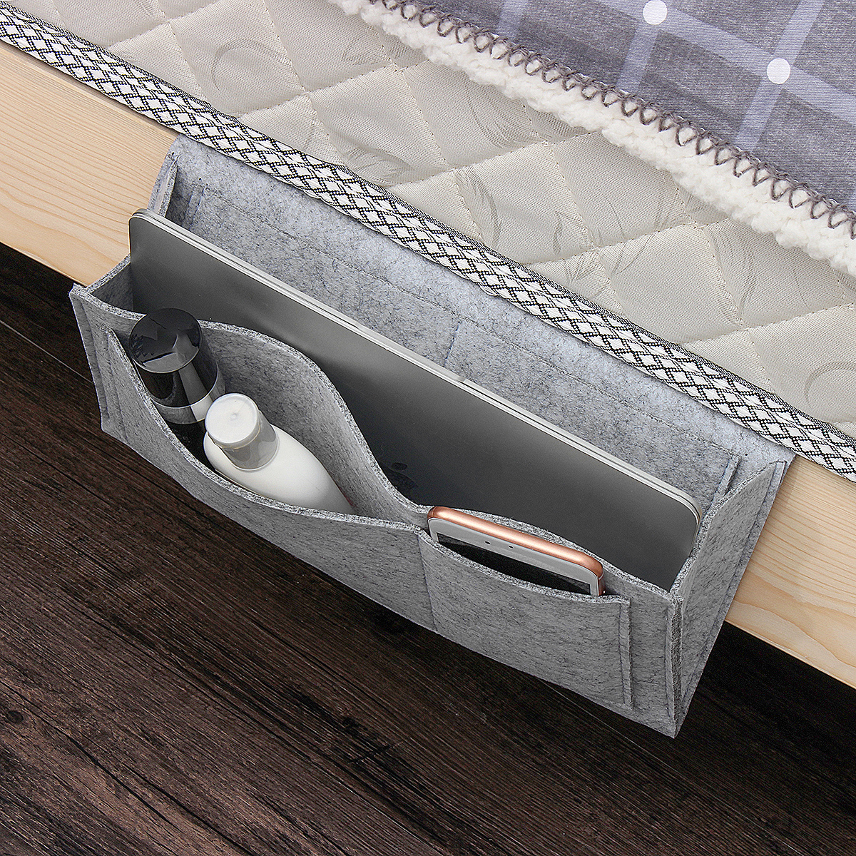 Hanging-Bag-Bedside-Storage-Organizer-Bed-Felt-Pocket-Sofa-Armrest-Phone-Holder-1572076-4