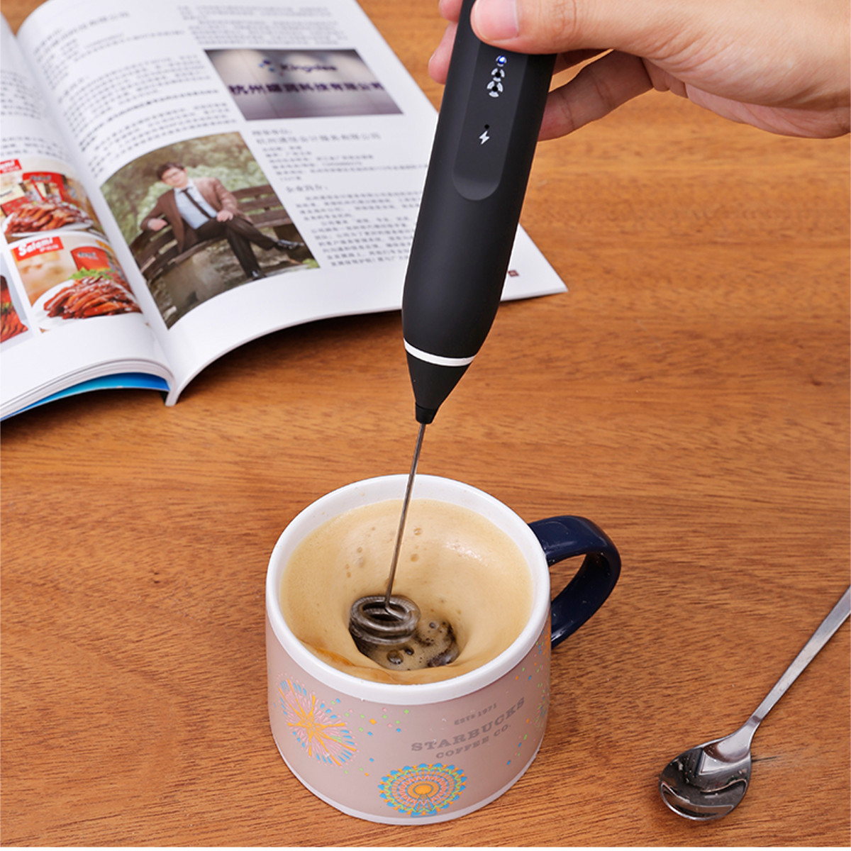 Milk-Frother-Electric-Egg-Beater-USB-Charging-Mixer-for-Coffee-Drink-Portable-1579901-4