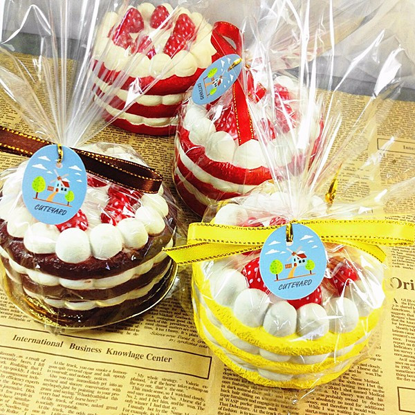 Squishy-Cuteyard-Tag-Jumbo-Strawberry-Cake-Licensed-Slow-Rising-Original-Packaging-Collection-Gift-D-1139031-1