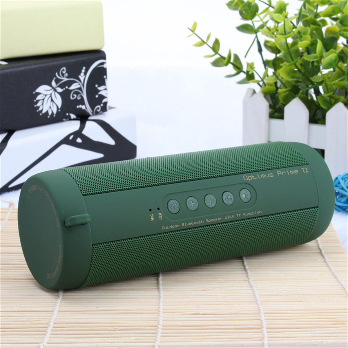 Bakeey-1800mAh-Flashlight-TF-Card-Wireless-bluetooth-Speaker-Outdoor-Ride-Portable-Small-Speaker-Wat-1642265-5